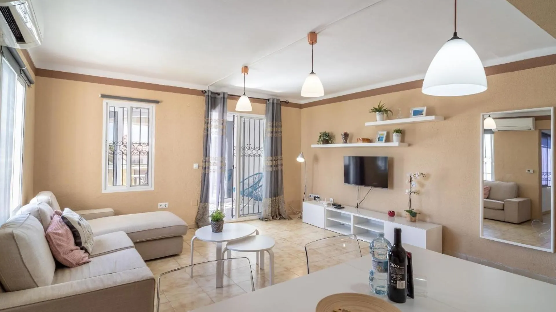 Ferienhaus Mit Privatpool Fuer 5 Personen Ca 100 Qm In Nerja, Andalusien Costa Del Sol