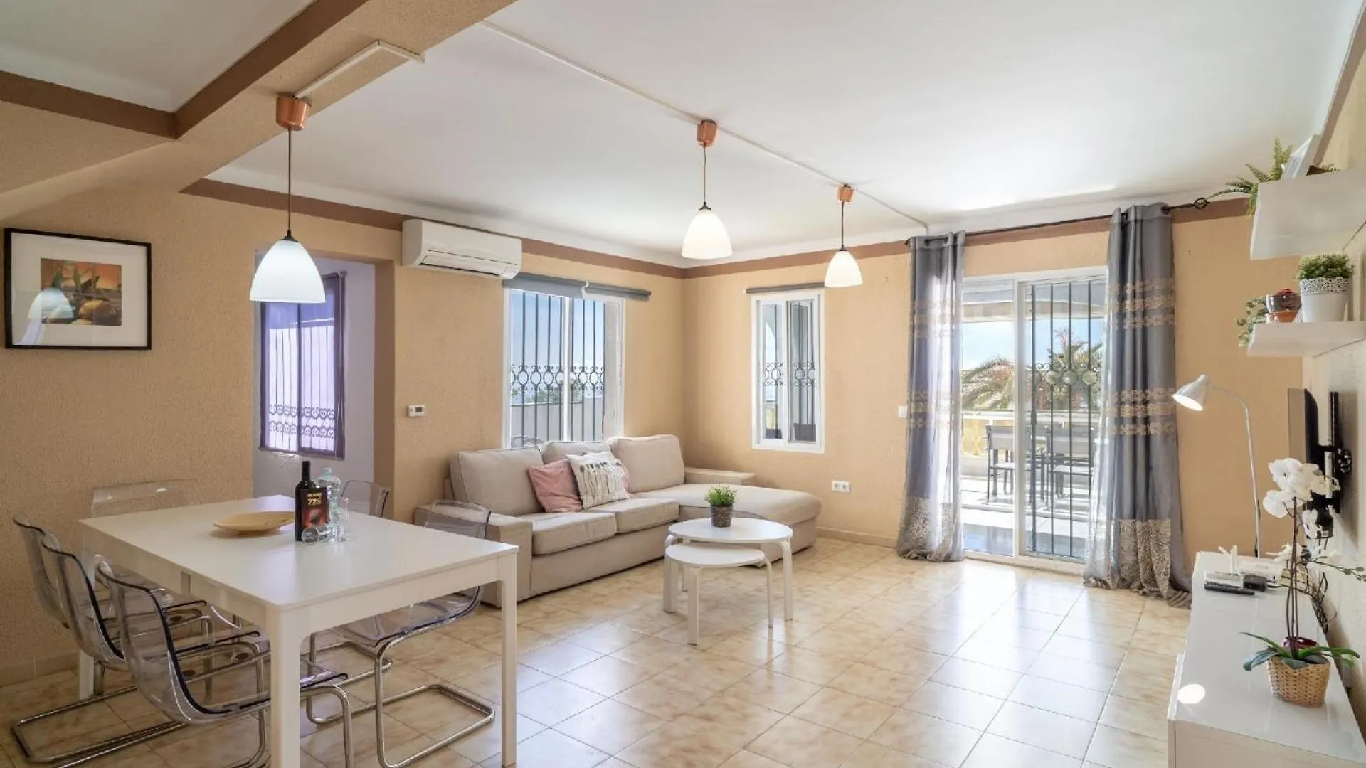 Ferienhaus Mit Privatpool Fuer 5 Personen Ca 100 Qm In Nerja, Andalusien Costa Del Sol Holiday home